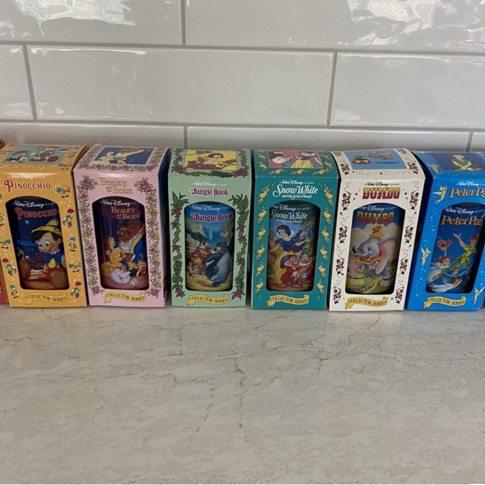 Disney Colorful Collector's Set all 8